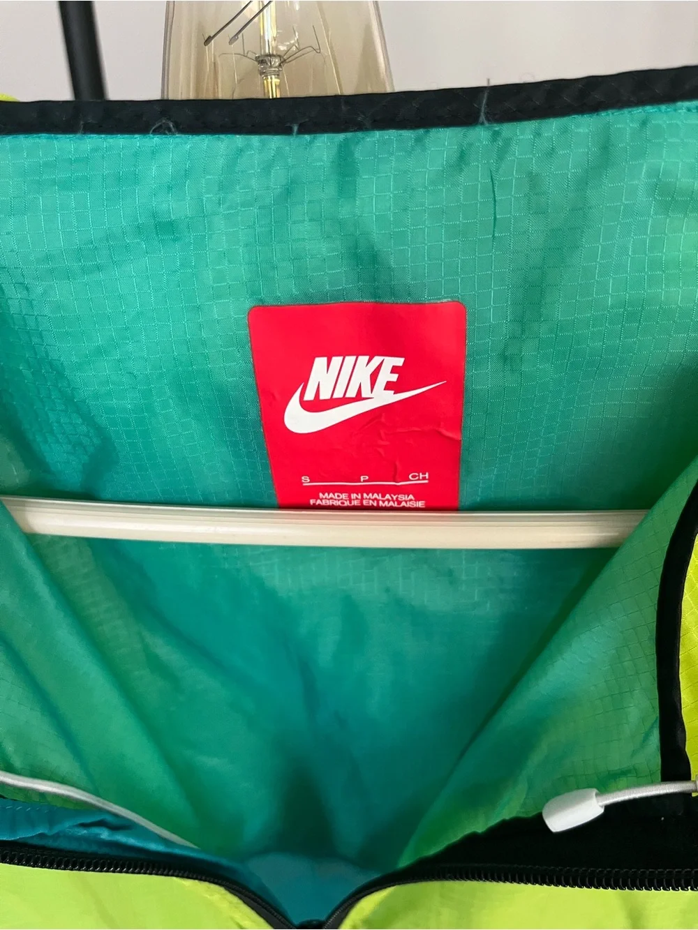 Nike men’s loop Colorblock Hooded Windbreaker Jacket - Lime Green, Teal, Navy